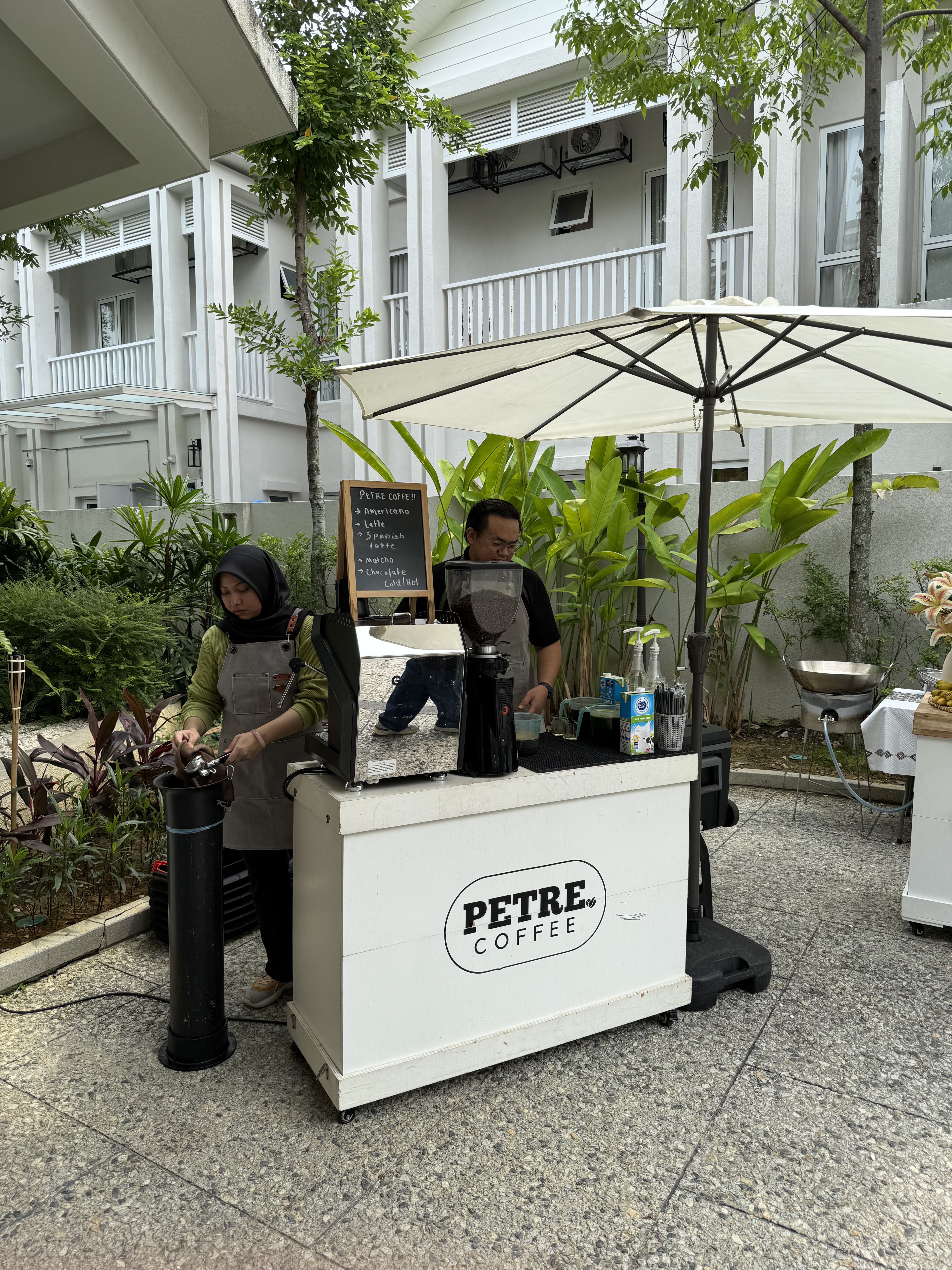 Coffee cart setup